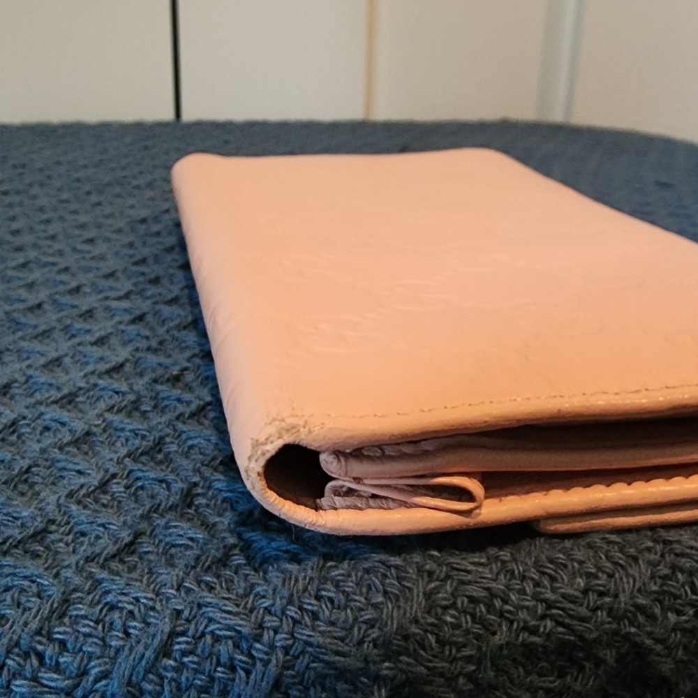 Gucci Guccissima light Pink wallet EUC - Picture 7 of 14